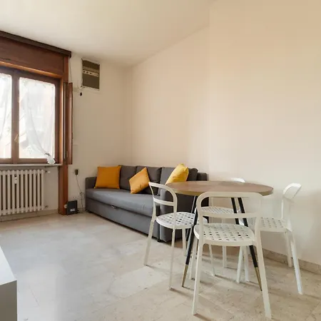 Guesthost - Comfy Porta Venezia Mm1 Milano