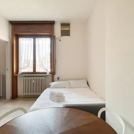Appartamento Guesthost - Comfy Porta Venezia Mm1 *